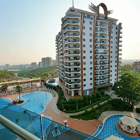Azura Park * 마흐무틀라르